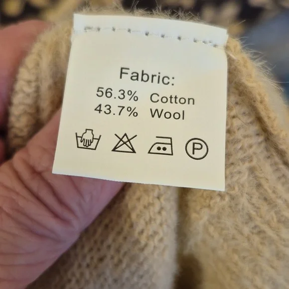 YESNO Women's V-neck Cardigan Sweater, Oversized, Floral 110 - Picture 8 of 9